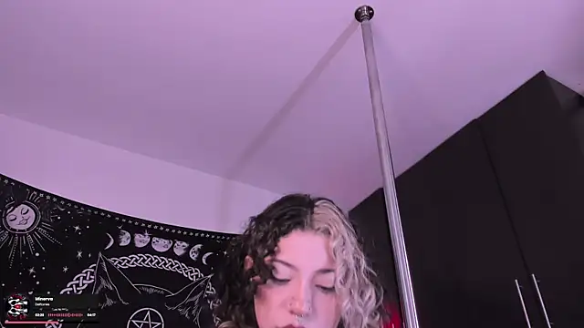 hazellwitch online show from 09/10/25, 05:02