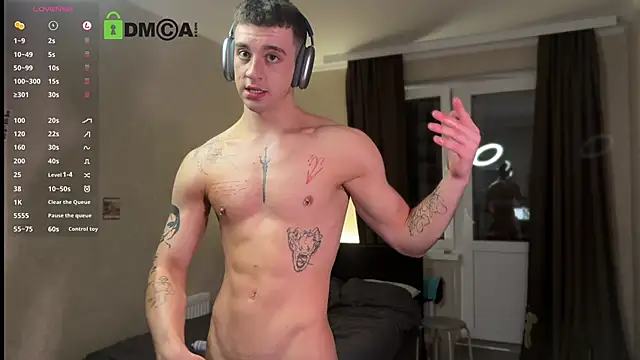 Snapshot of VincentSmith02 chatting on 11/15/25, 10:37 VincentSmith02 online show from 11/15/25, 10:37