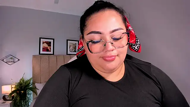 Snapshot of _michel_bbw chatting on 01/11/26, 03:00 michel bbw online show from 01/11/26, 03:00