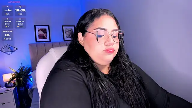 Snapshot of _michel_bbw chatting on 02/16/26, 03:02 michel bbw online show from 02/16/26, 03:02