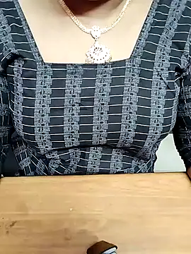 Tamil Radha online show from 09/28/25, 05:51