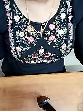 Tamil Radha online show from 10/27/25, 05:39