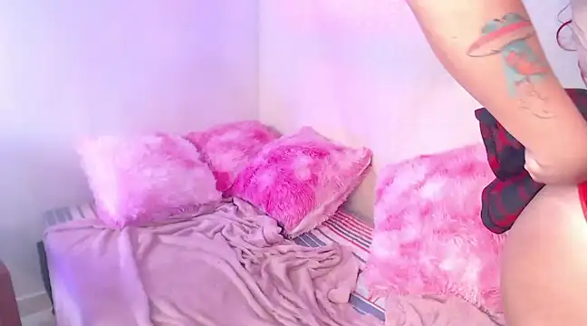 EstefyTabbo online show from 02/02/25, 02:56