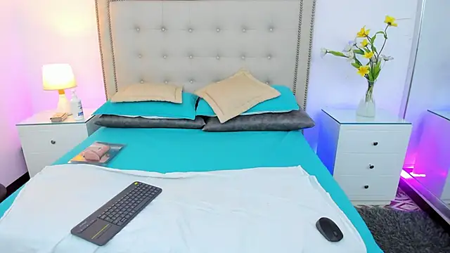 Snapshot of Sofiavillegaz chatting on 03/18/25, 07:31 Sofiavillegaz online show from 03/18/25, 07:31