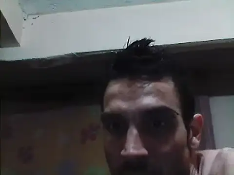 Snapshot of beatle666 chatting on 02/15/25, 02:15 beatle666 online show from 02/15/25, 02:15