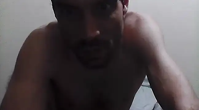 Snapshot of beatle666 chatting on 02/17/25, 05:04 beatle666 online show from 02/17/25, 05:04