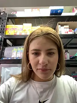 Andrea18 blonde online show from 06/10/26, 03:11
