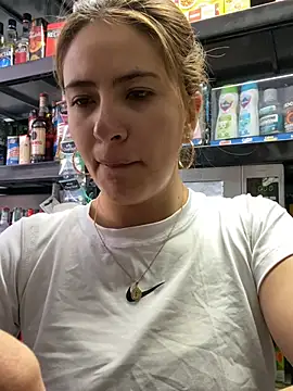 Andrea18 blonde online show from 08/03/26, 03:16