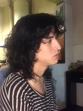 Snapshot of Penygirl chatting on 10/21/25, 08:37 Penygirl online show from 10/21/25, 08:37