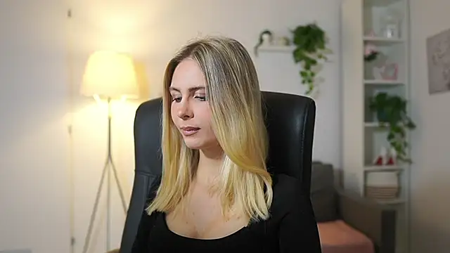 Snapshot of catecrago_ chatting on 11/05/25, 09:09 catecrago online show from 11/05/25, 09:09