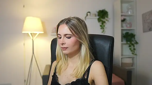 Snapshot of catecrago_ chatting on 12/05/25, 09:29 catecrago online show from 12/05/25, 09:29