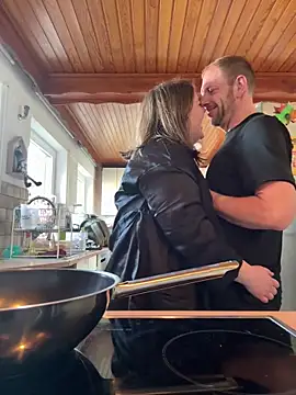 Lars-Lola online show from 03/04/25, 02:42