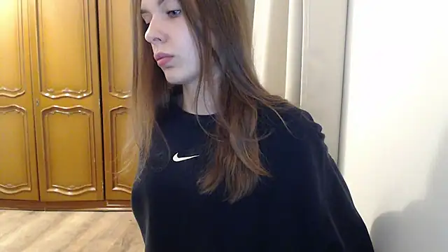 Snapshot of aurora_lust chatting on 11/12/25, 06:36 aurora lust online show from 11/12/25, 06:36