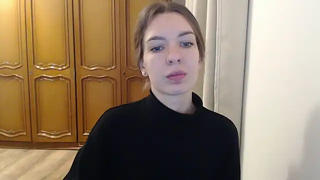 Snapshot of aurora_lust chatting on 11/24/25, 06:35 aurora lust online show from 11/24/25, 06:35