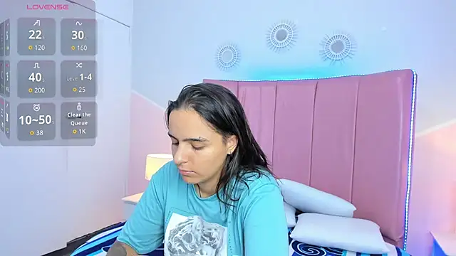 Liiam smith  online show from 11/29/25, 01:25