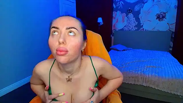 MissisCaty online show from 07/19/26, 06:06