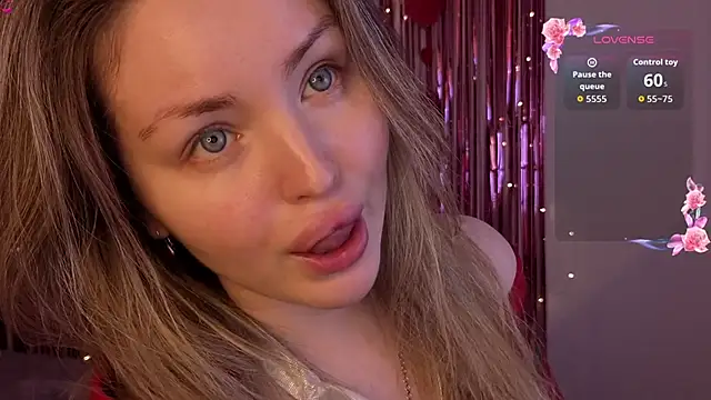 Lora Rosee online show from 04/26/26, 12:03
