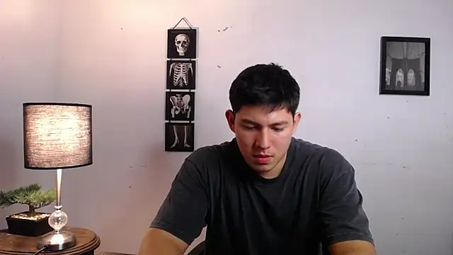 JamesCr  online show from 11/24/25, 02:44