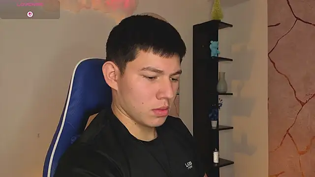 JamesCr  online show from 05/13/26, 12:24