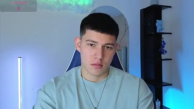 JamesCr  online show from 06/05/26, 12:22