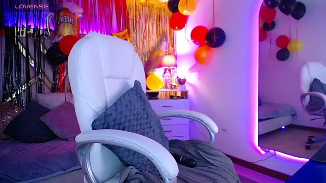 Alexaamoon  online show from 09/26/25, 03:38