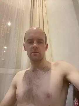 LynnAhNight online show from 11/13/25, 03:05