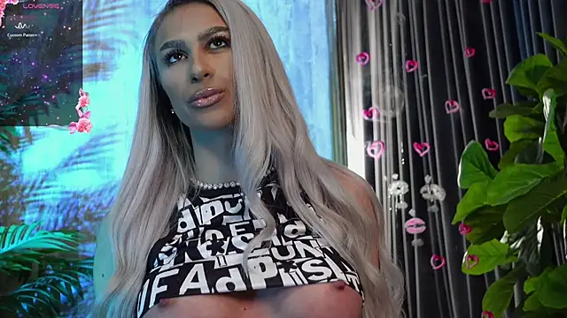 Snapshot of KarlaBart chatting on 11/09/25, 08:07 KarlaBart online show from 11/09/25, 08:07