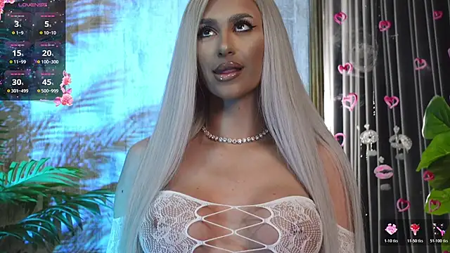 Snapshot of KarlaBart chatting on 11/11/25, 08:09 KarlaBart online show from 11/11/25, 08:09