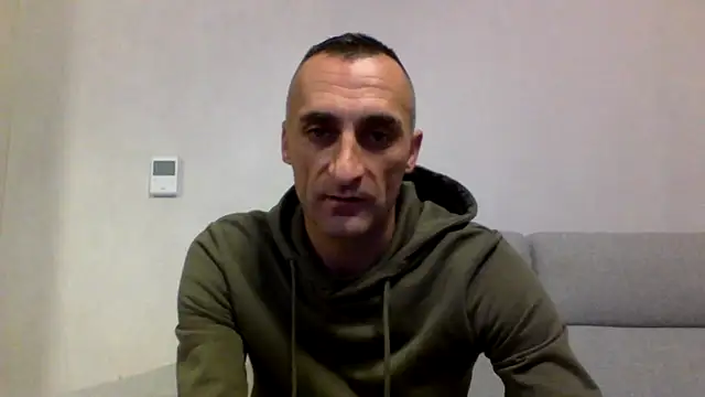 ANGELSANTAMARIA- online show from 10/12/25, 03:27