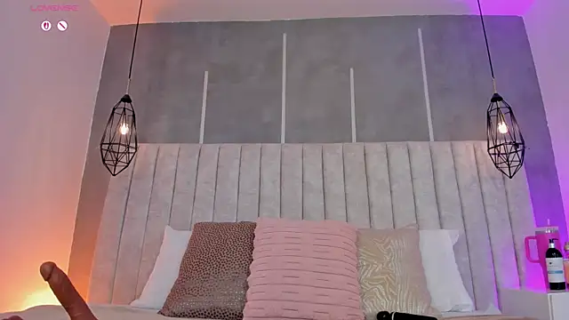 Arianasweeet online show from 06/25/26, 08:13
