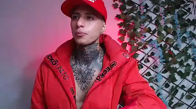 Snapshot of 7_Saturno_7 chatting on 02/20/25, 06:39 7 Saturno 7 online show from 02/20/25, 06:39