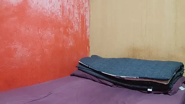 LuisA Femm online show from 12/18/25, 05:35