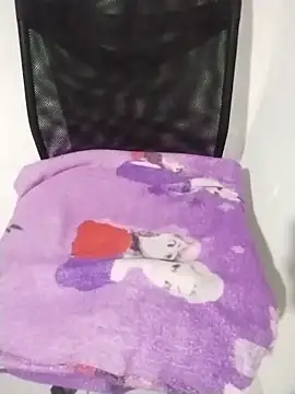 Snapshot of yannaluuxehot chatting on 03/18/25, 04:04 yannaluuxehot online show from 03/18/25, 04:04