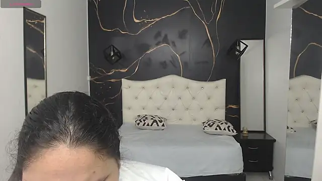 Snapshot of Aaliyah11 chatting on 09/23/25, 10:46 Aaliyah11 online show from 09/23/25, 10:46