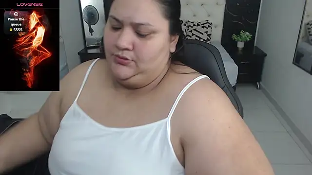 Aaliyah11 online show from 11/19/25, 12:32