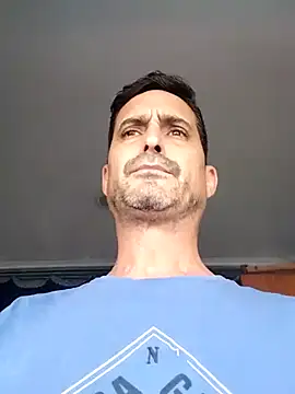 Snapshot of jonymoreno chatting on 10/17/25, 08:50 jonymoreno online show from 10/17/25, 08:50