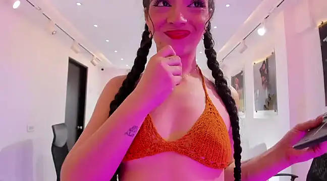 Snapshot of LilibetAndStrong chatting on 03/21/25, 11:01 LilibetAndStrong online show from 03/21/25, 11:01