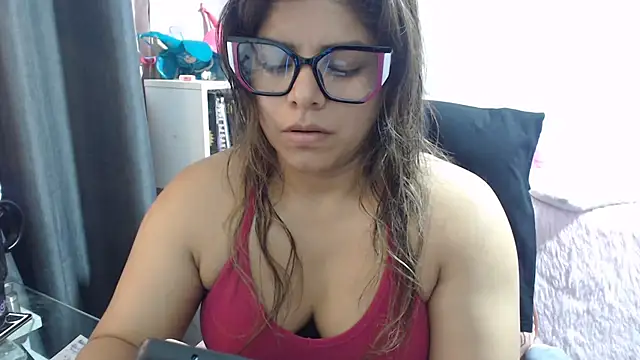 Snapshot of KatteAngelLat chatting on 03/26/26, 12:28 KatteAngelLat online show from 03/26/26, 12:28