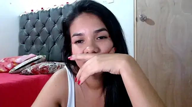 Snapshot of tezza_smith chatting on 02/15/25, 04:25 tezza smith online show from 02/15/25, 04:25