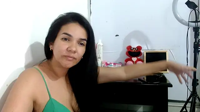 Snapshot of tezza_smith chatting on 02/24/25, 03:55 tezza smith online show from 02/24/25, 03:55