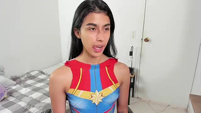 Snapshot of Mazikeen__18 chatting on 04/13/26, 01:27 Mazikeen 18 online show from 04/13/26, 01:27
