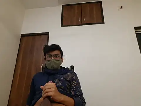 Snapshot of kk77102 chatting on 02/13/25, 08:03 kk77102 online show from 02/13/25, 08:03