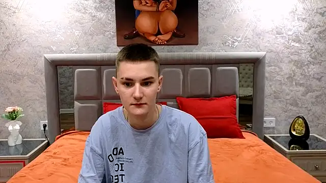LindaBryantt online show from 02/02/25, 04:15