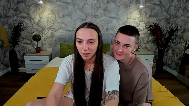 LindaBryantt online show from 02/03/25, 10:58