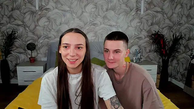 LindaBryantt online show from 02/03/25, 02:02