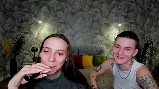 LindaBryantt online show from 02/06/25, 02:15