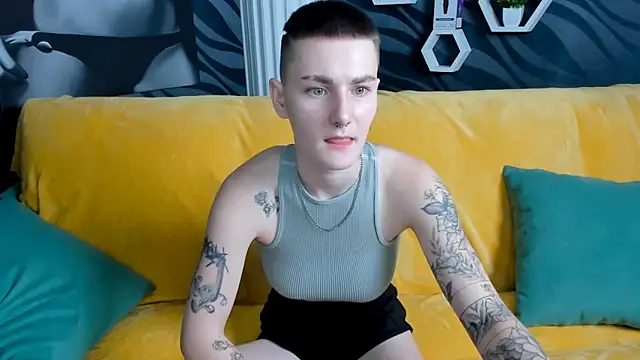 LindaBryantt online show from 02/13/25, 10:02