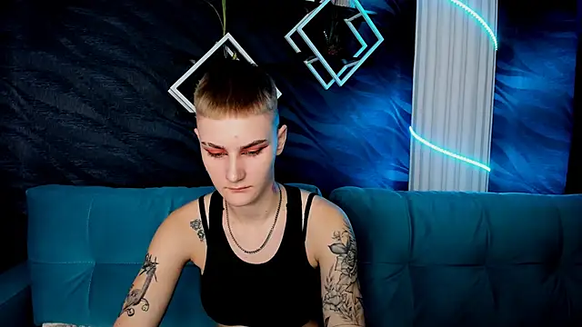 LindaBryantt online show from 03/09/25, 03:11