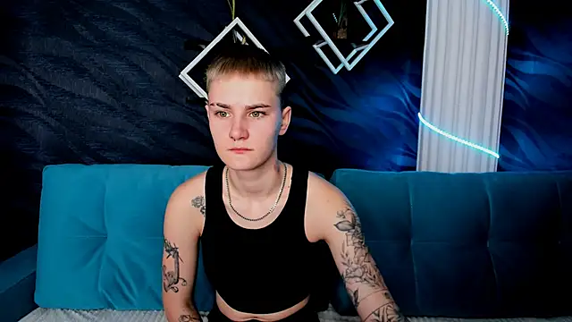 LindaBryantt online show from 03/19/25, 03:09
