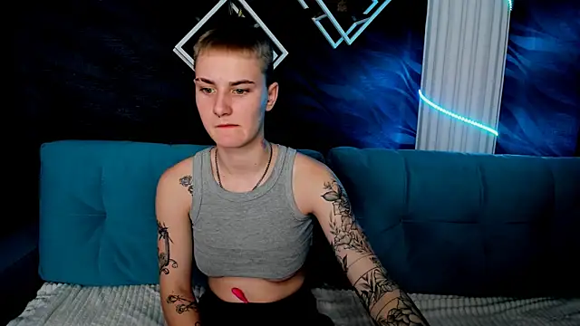 LindaBryantt online show from 03/20/25, 07:58